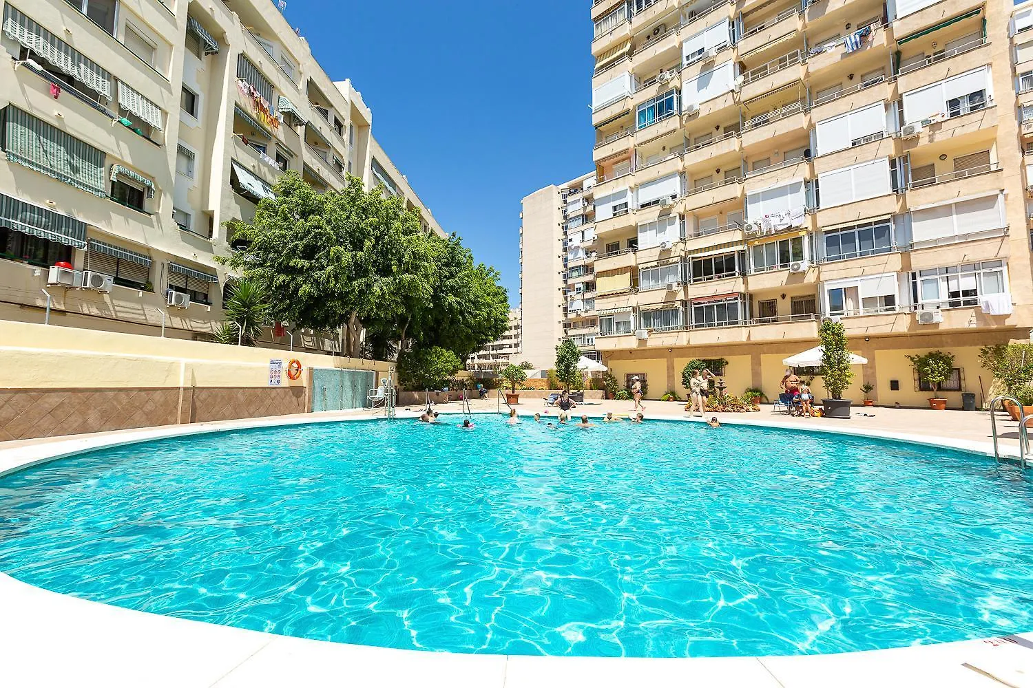 Apartment Ver5 - Terraza Con Vistas Al Mar, Wifi, Smart Tv, Piscina, Playa, Centro Torremolinos